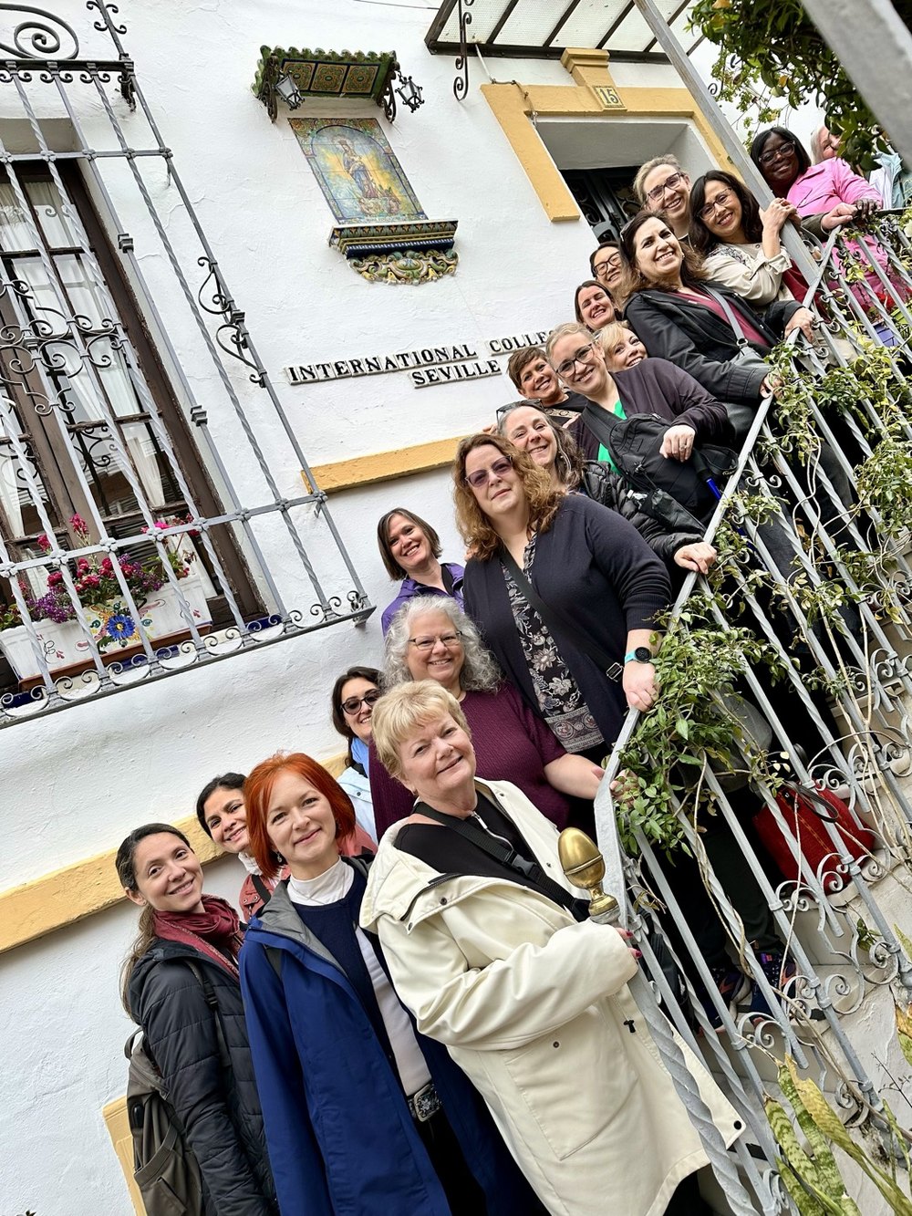 ICISP faculty group visiting the ICS Villa in Seville